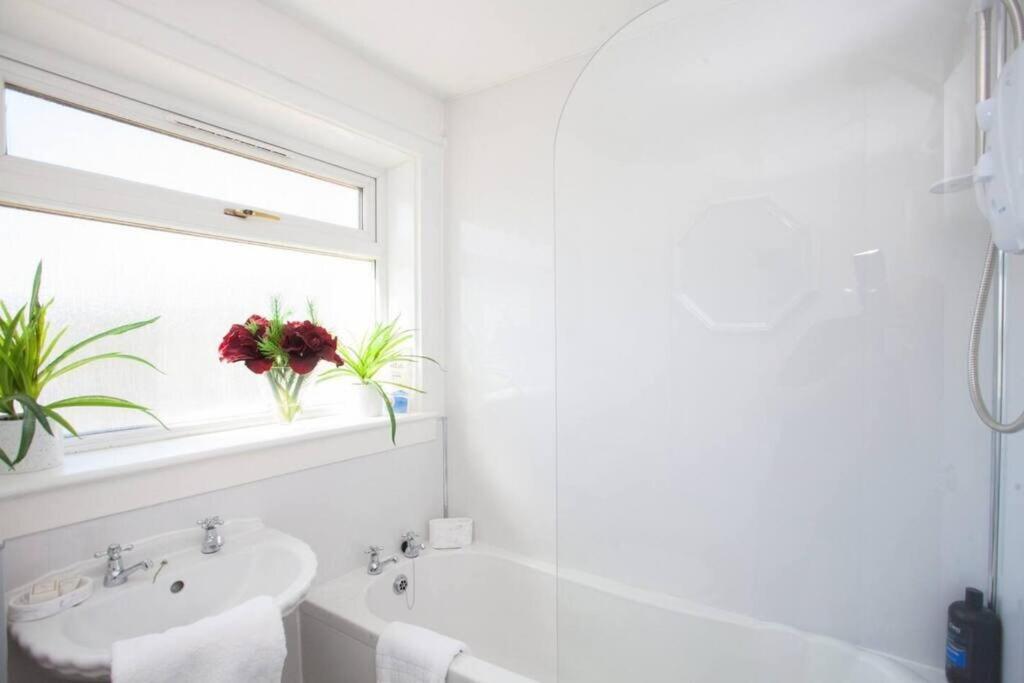 Cosy 1 Bed With Parking In City Centre Apartment Glasgow Bagian luar foto