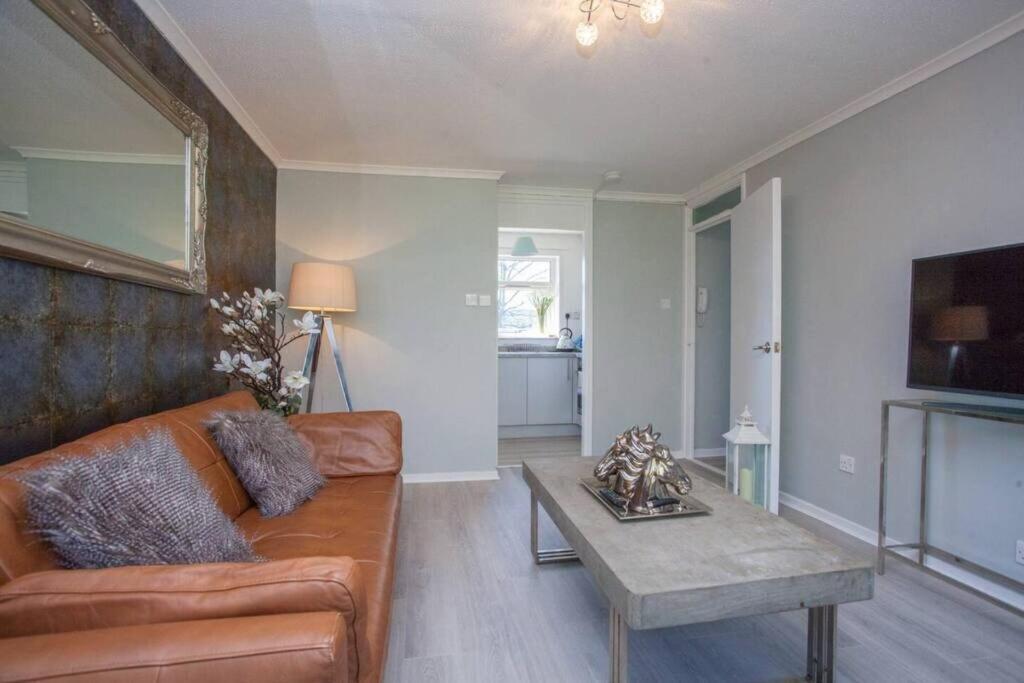 Cosy 1 Bed With Parking In City Centre Apartment Glasgow Bagian luar foto
