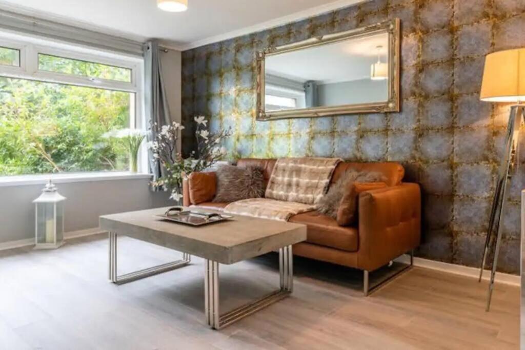 Cosy 1 Bed With Parking In City Centre Apartment Glasgow Bagian luar foto